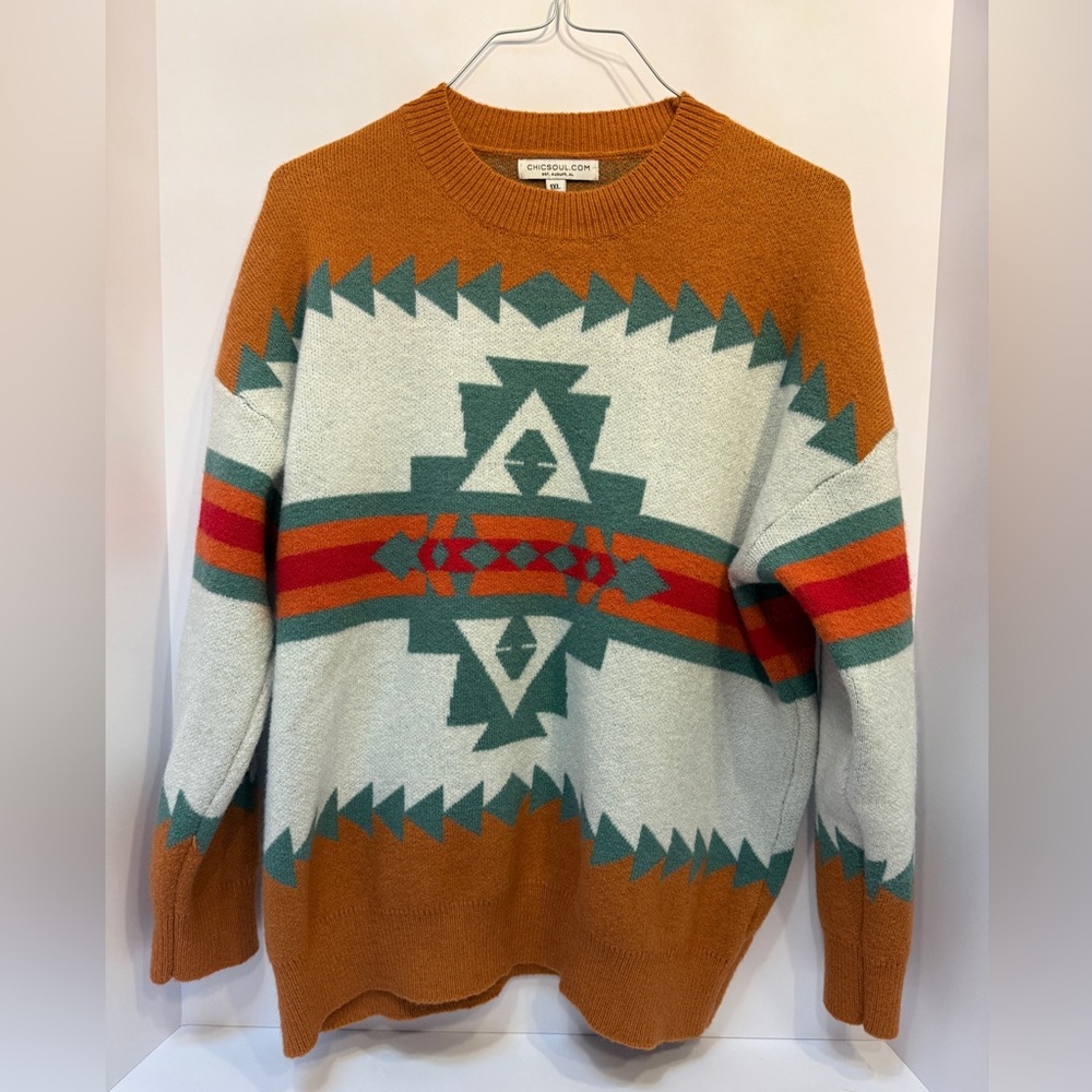 Chic Soul Vibrant Crewneck Sweater with Geometric Design